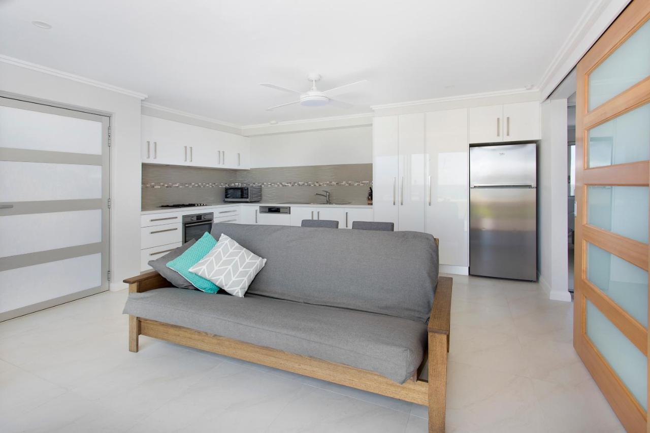Seabreeze Stays On The Beach Barrack Point Экстерьер фото